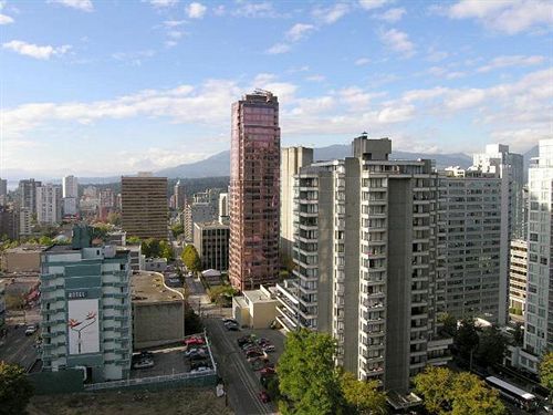 Tropicana Suite Hotel Vancouver Exterior photo
